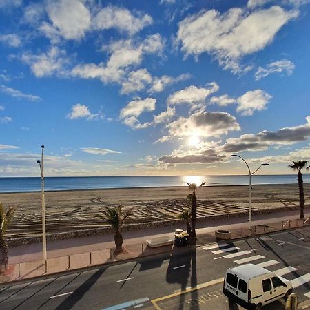 Magnifique Vue Mer Avec Une Chambre - Nouria 55 - Canet-en-Roussillon Kültér fotó